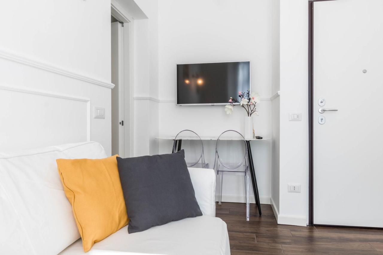 Joivy Chic For 3 Close To Sempione Park Appartamento *