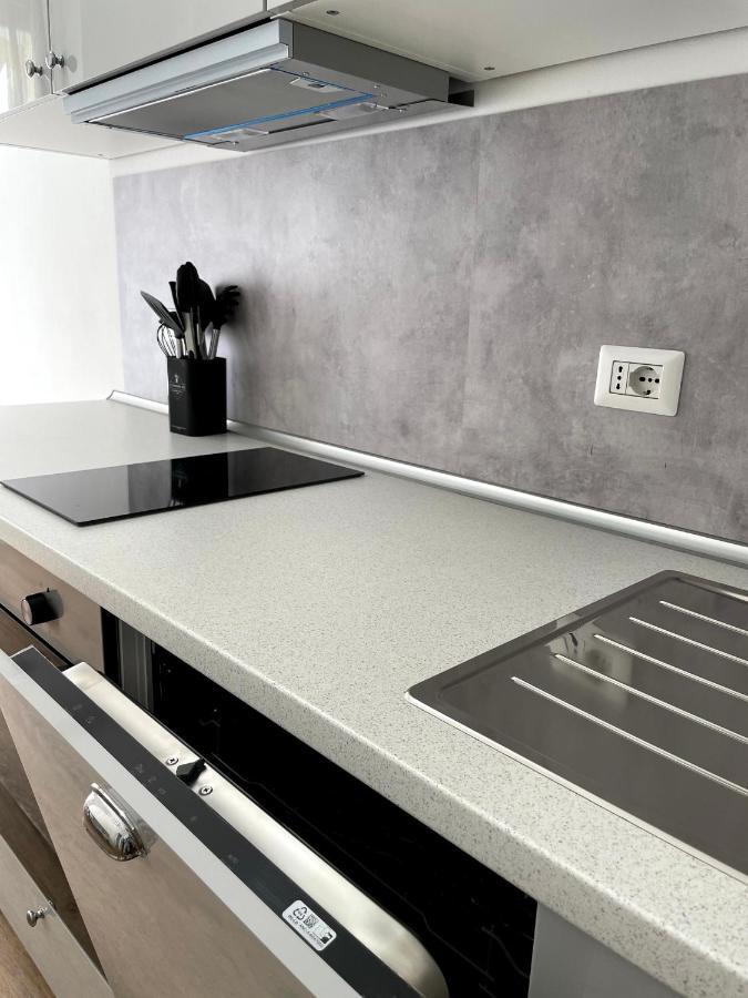 Joy Apartment *