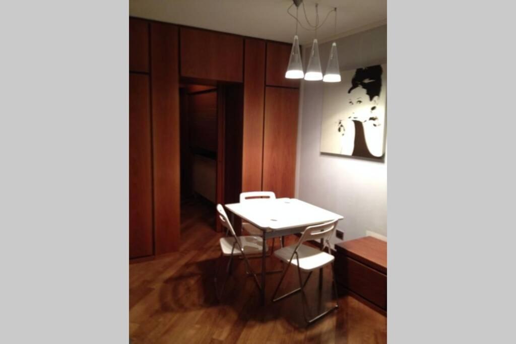 Milano Cairoli - 5 min from Duomo Appartamento *