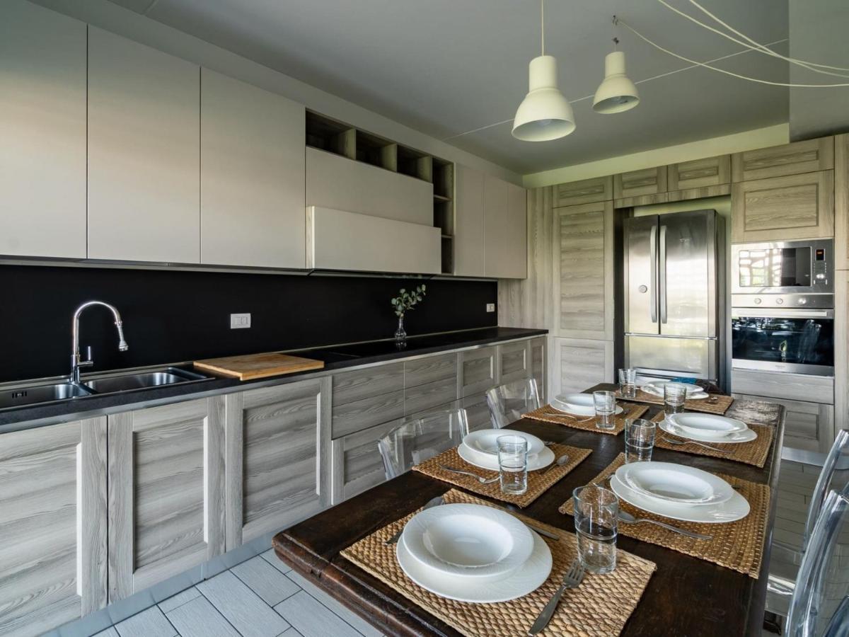 The Best Rent - Spacious Four-bedroom Close To Forlanini Distrct * Milano