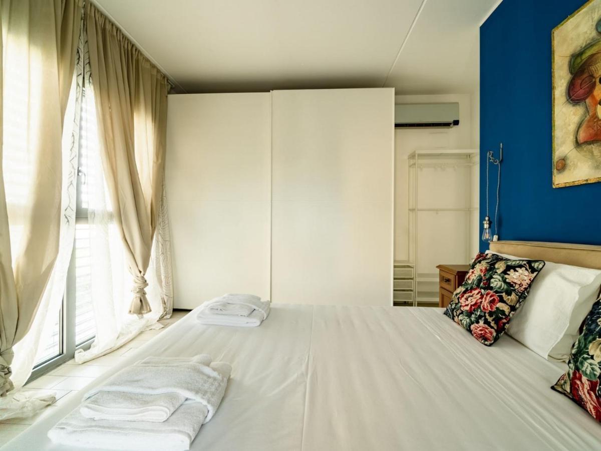The Best Rent - Spacious Four-bedroom Close To Forlanini Distrct Leilighet *