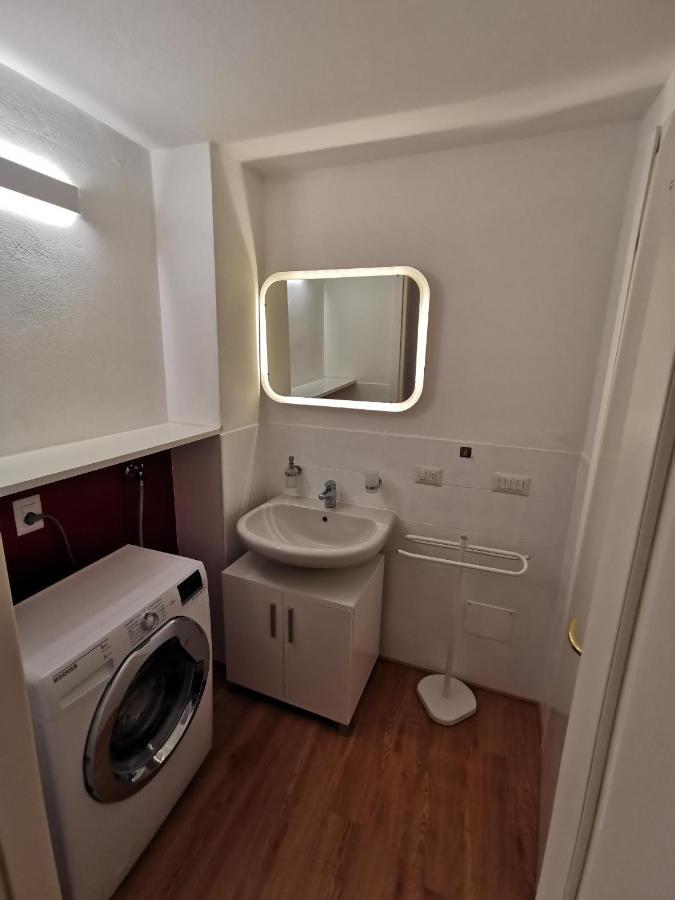 Likehome - Via Scaldasole Loft Leilighet