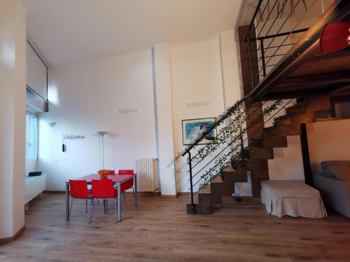 Likehome - Via Scaldasole Loft * Milano