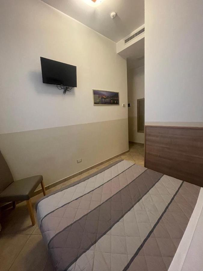Montecarlo 3* Milano