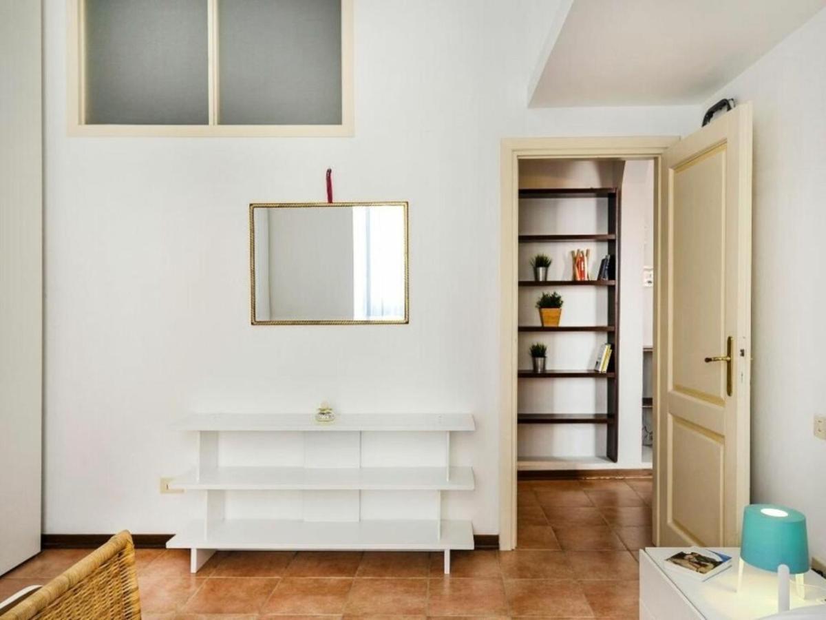Piero Della Francesca By Halldis Apartment *