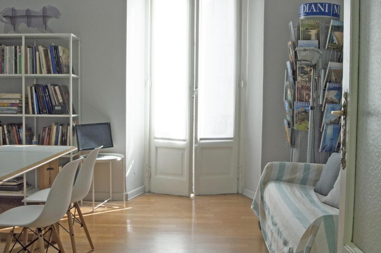 Liberty Two-room In Porta Venezia Lejlighed