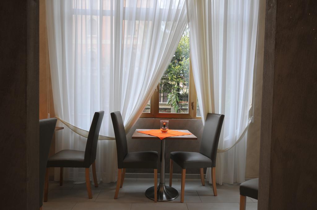 Montecarlo 3* Milano