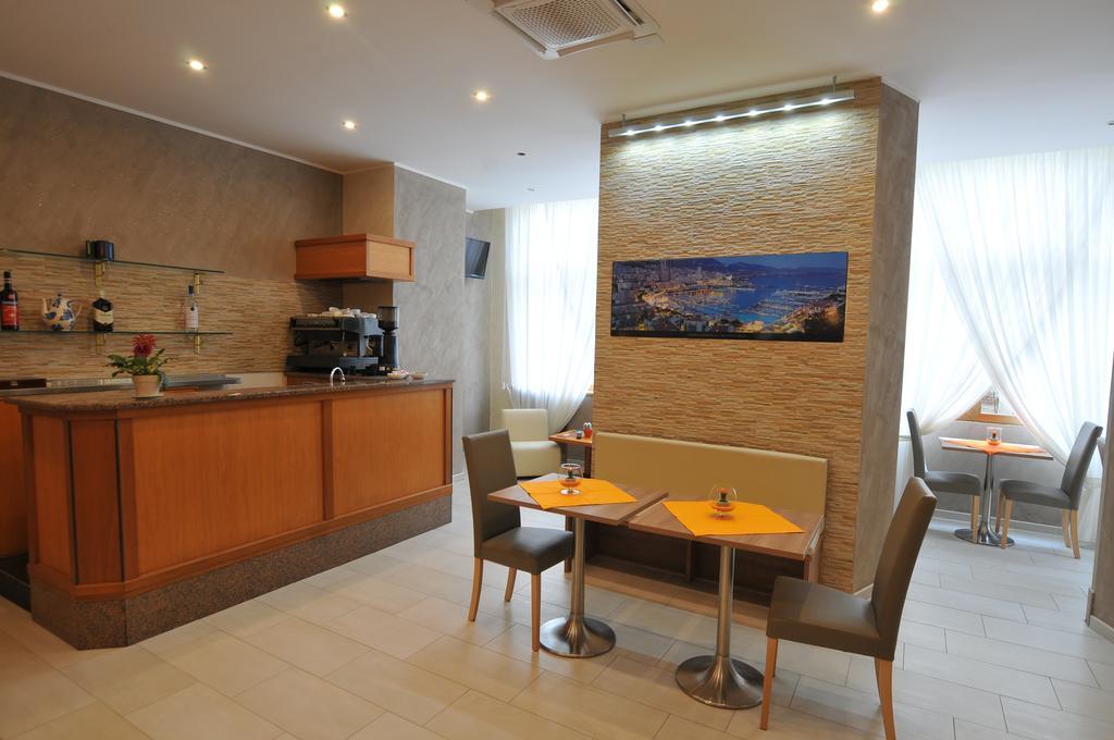 Hotell Montecarlo
