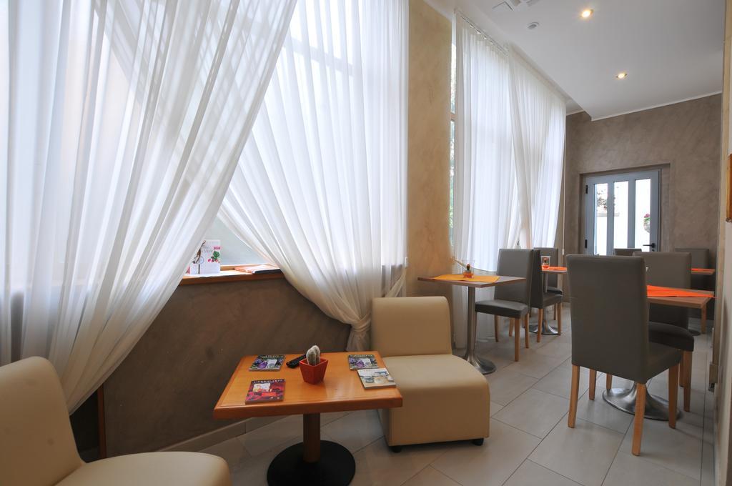 Montecarlo Hotell Milano