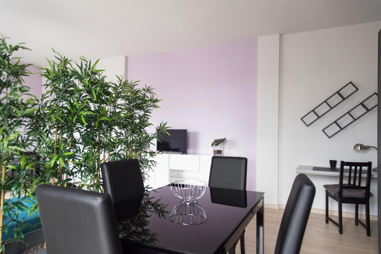 Youhosty - Inganni 74 * Milano