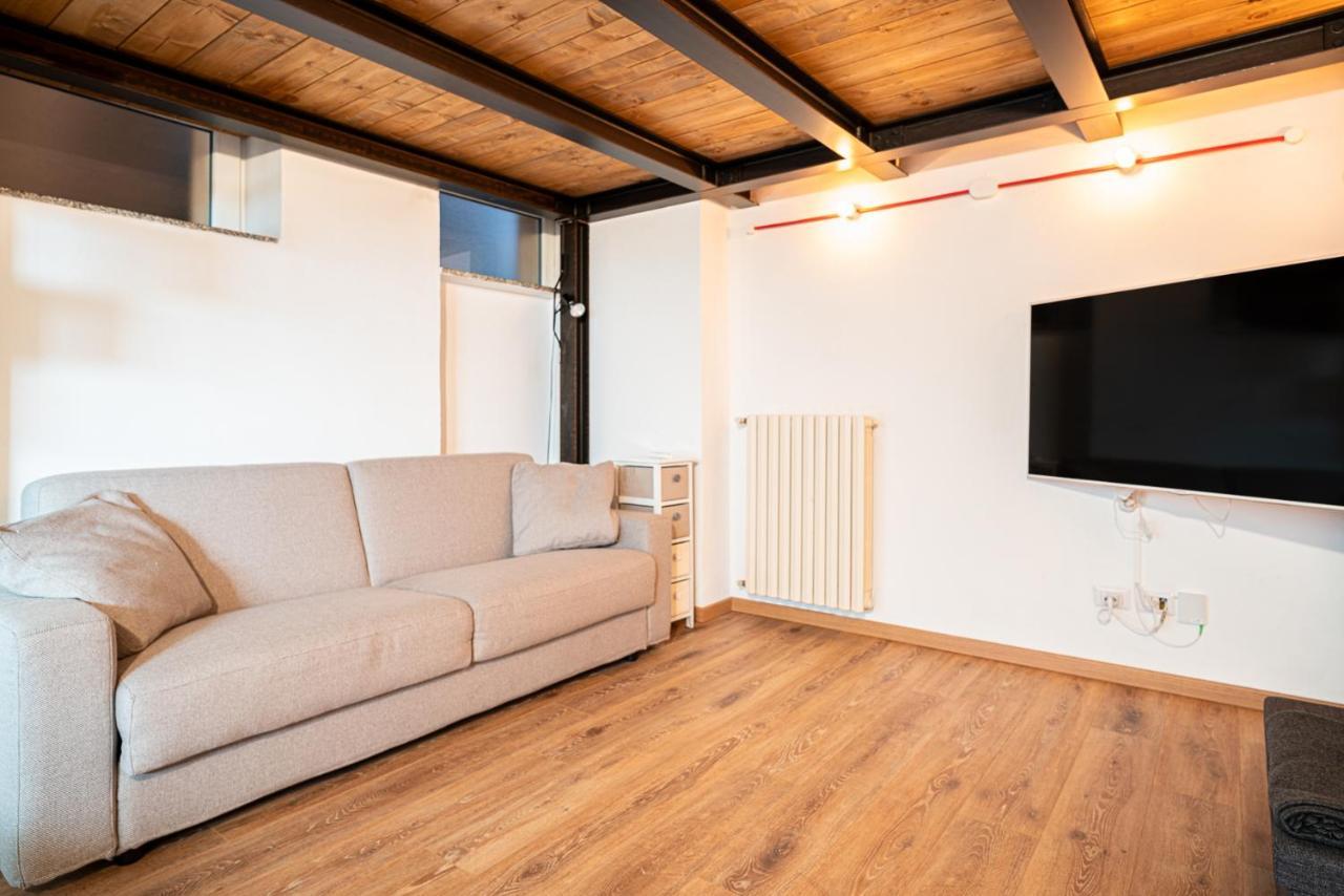 Likehome - Via Scaldasole Loft