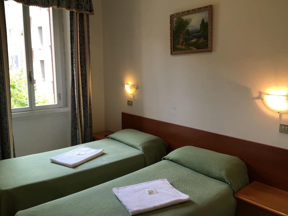 Hotel Adelchi Milano