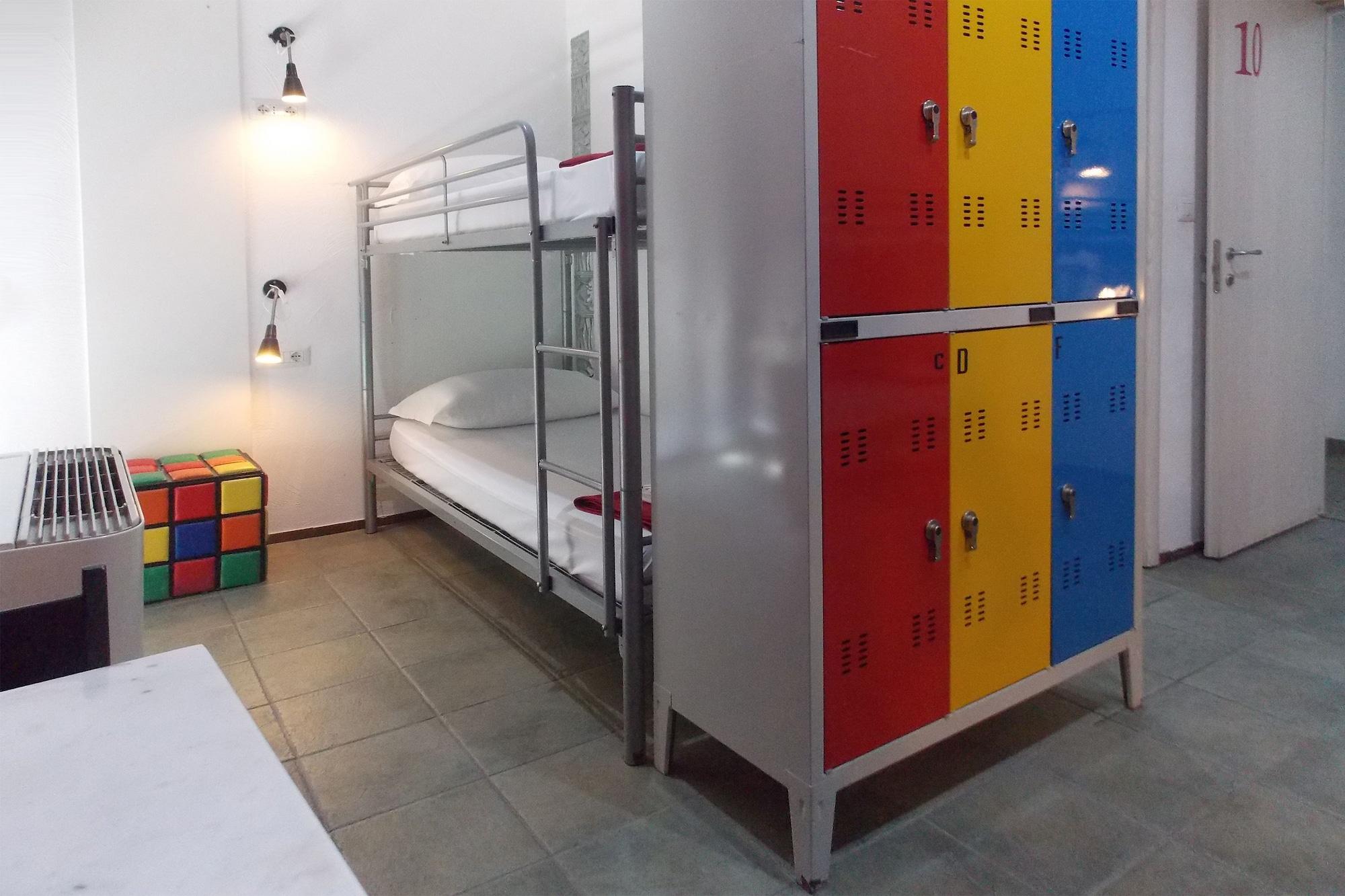 Colours Hostel *