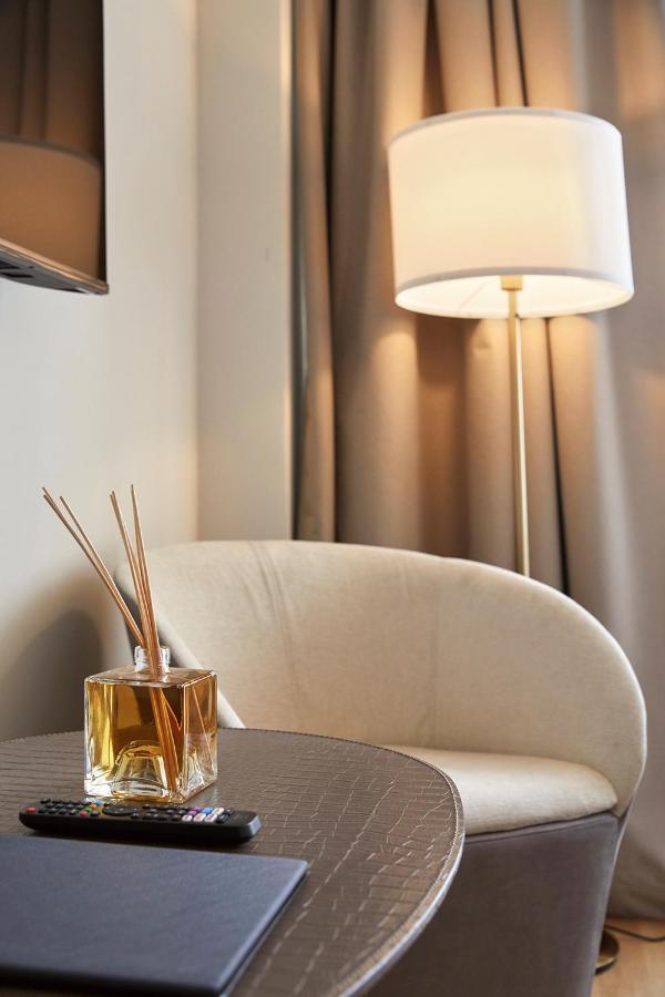 Prestige Boutique -piazza Duomo Milaan