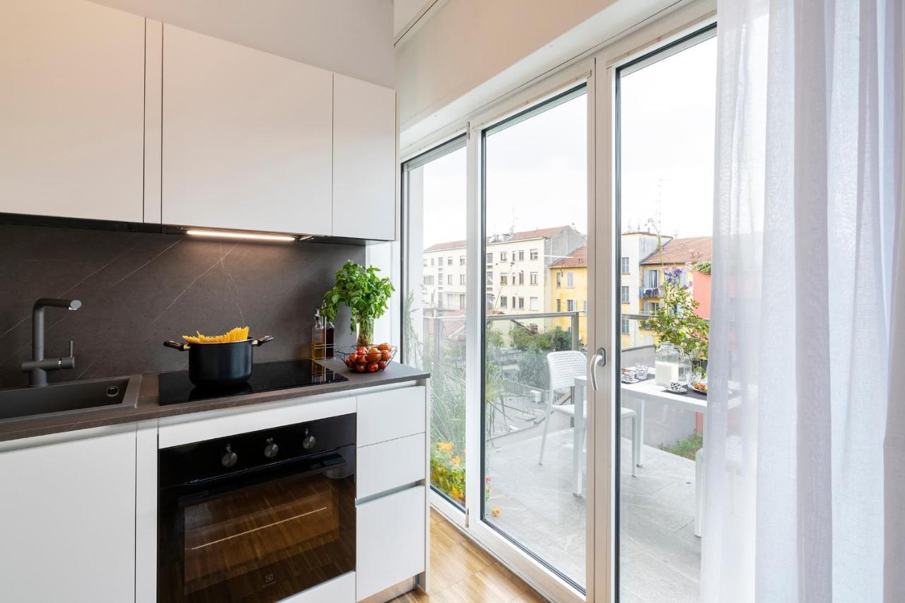 Vela Centro Con Garage Lejlighed Milano