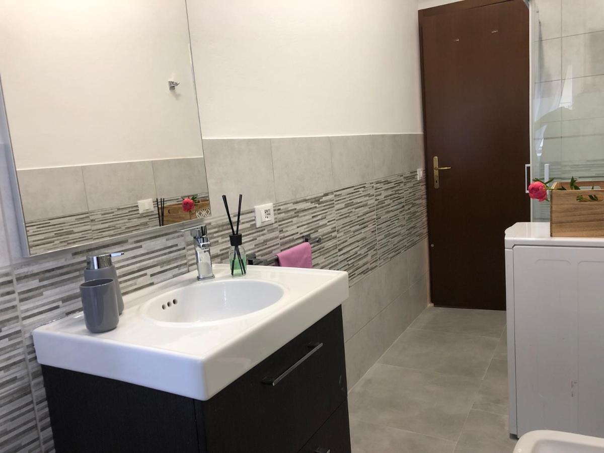 Ampio Bilocale A Lejlighed