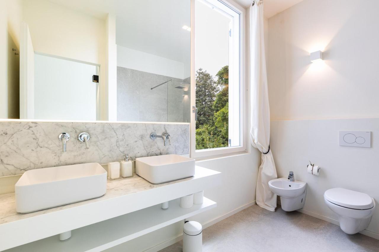 *villa Olivo*with Private Terrace&jacuzzi + 3bedrooms Milano