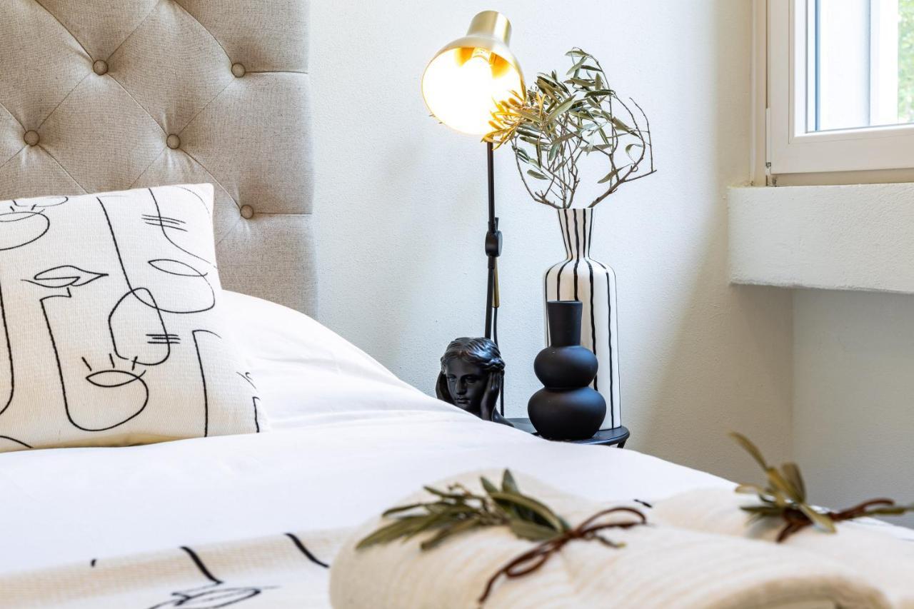 *villa Olivo*with Private Terrace&jacuzzi + 3bedrooms Casa vacanze Milano