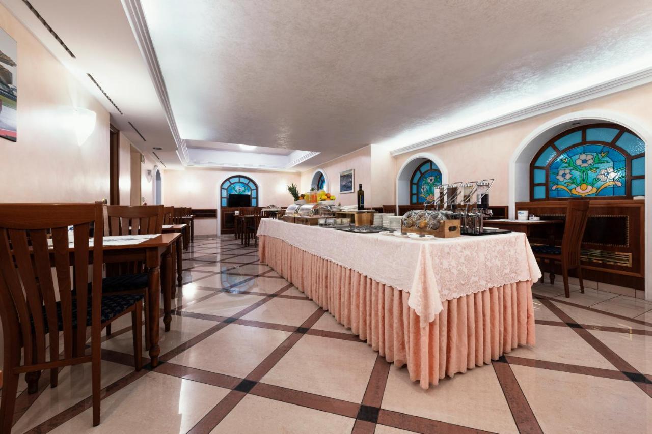 Mokinba Montebianco Hotel Mailand