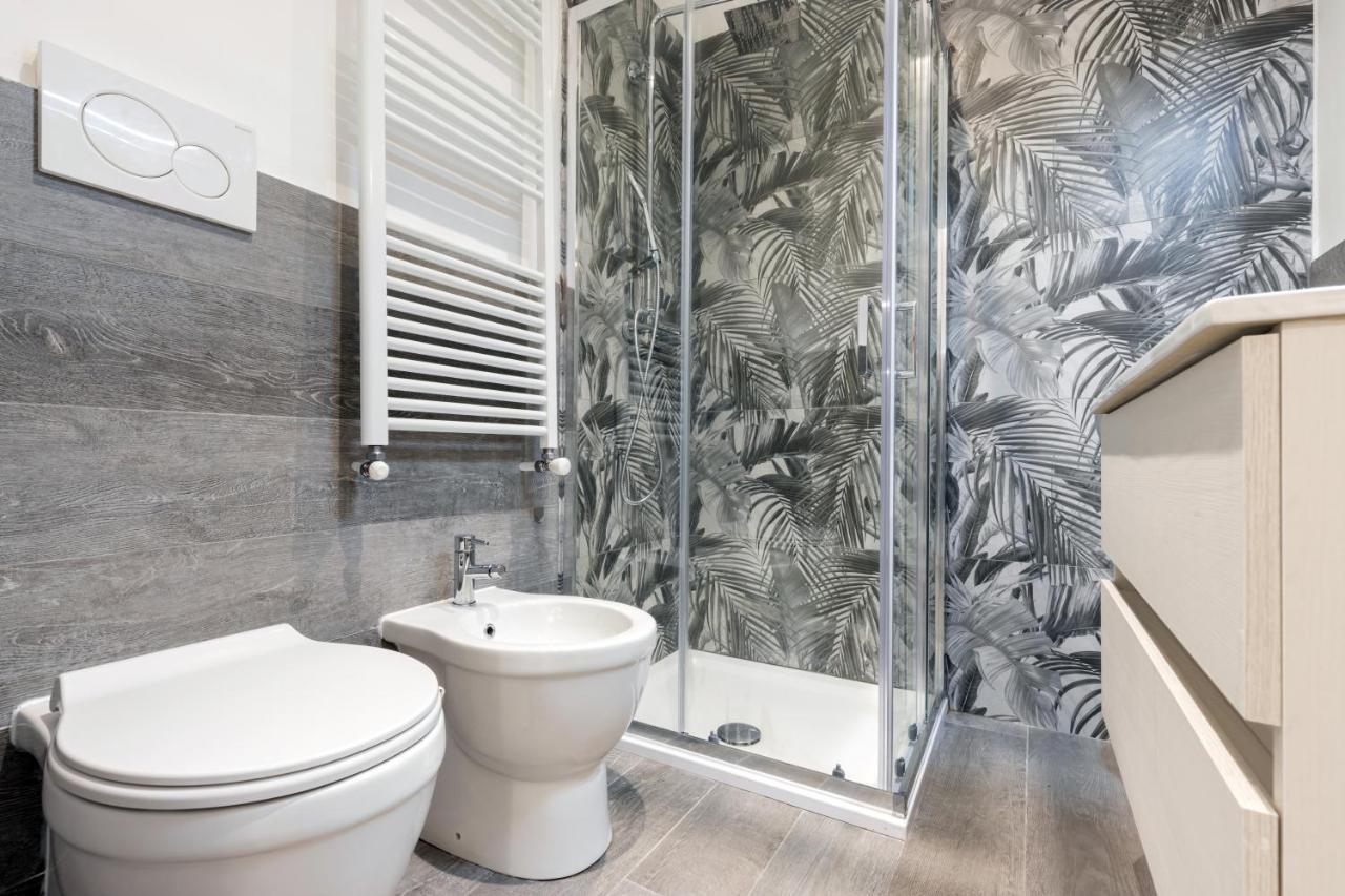 Duomo-navigli Charming And Modern With Fast Wifi * Milan