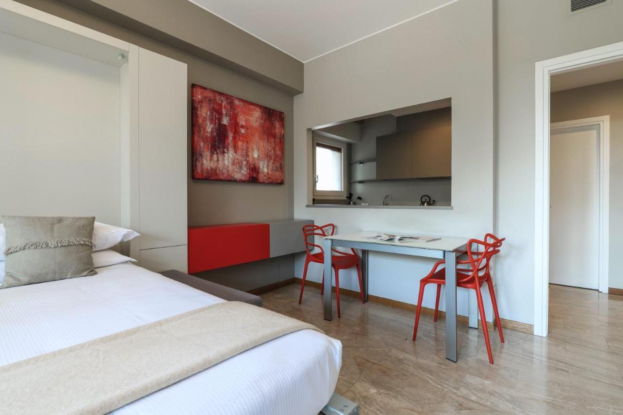 Contempora - Elvezia 8 - E33 Milano