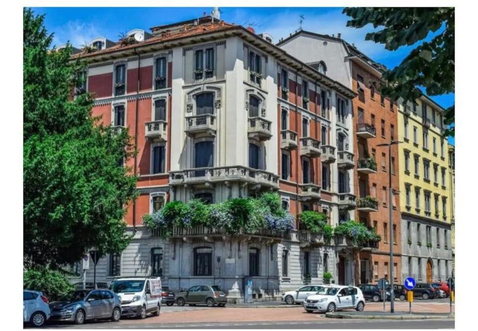 Center Luxury With Balcony Apartment Milan