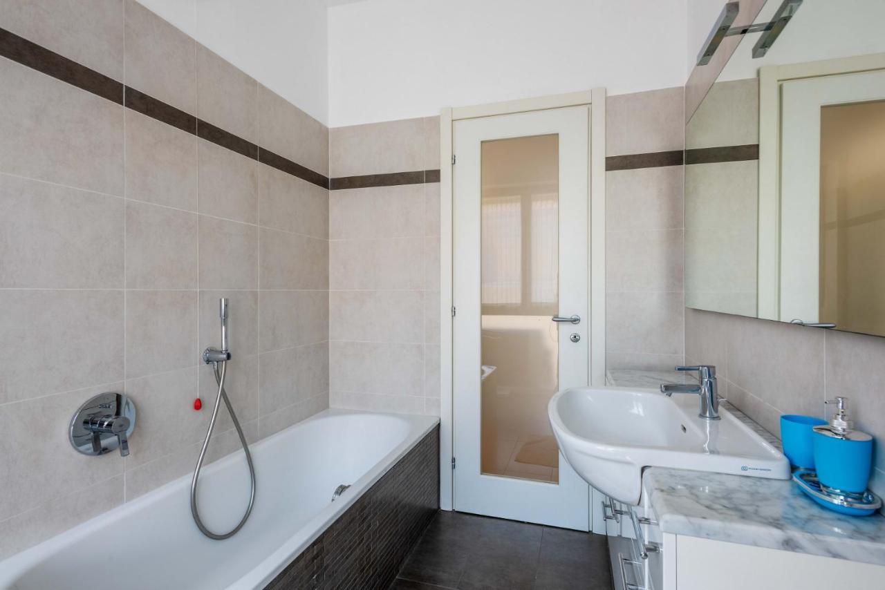 Amazing House In Porta Venezia By Easylife Leilighet Milano