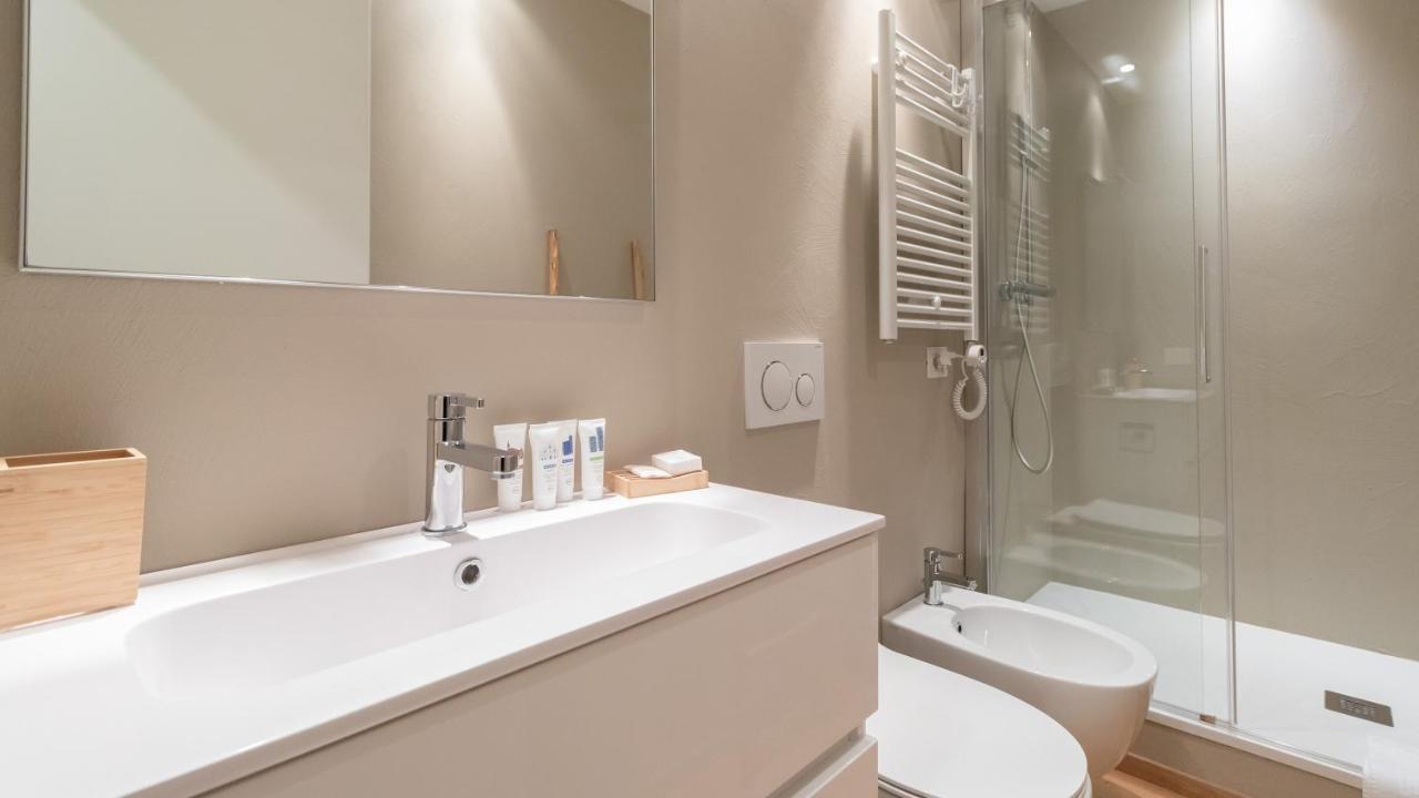 Koristka 3 * Milan