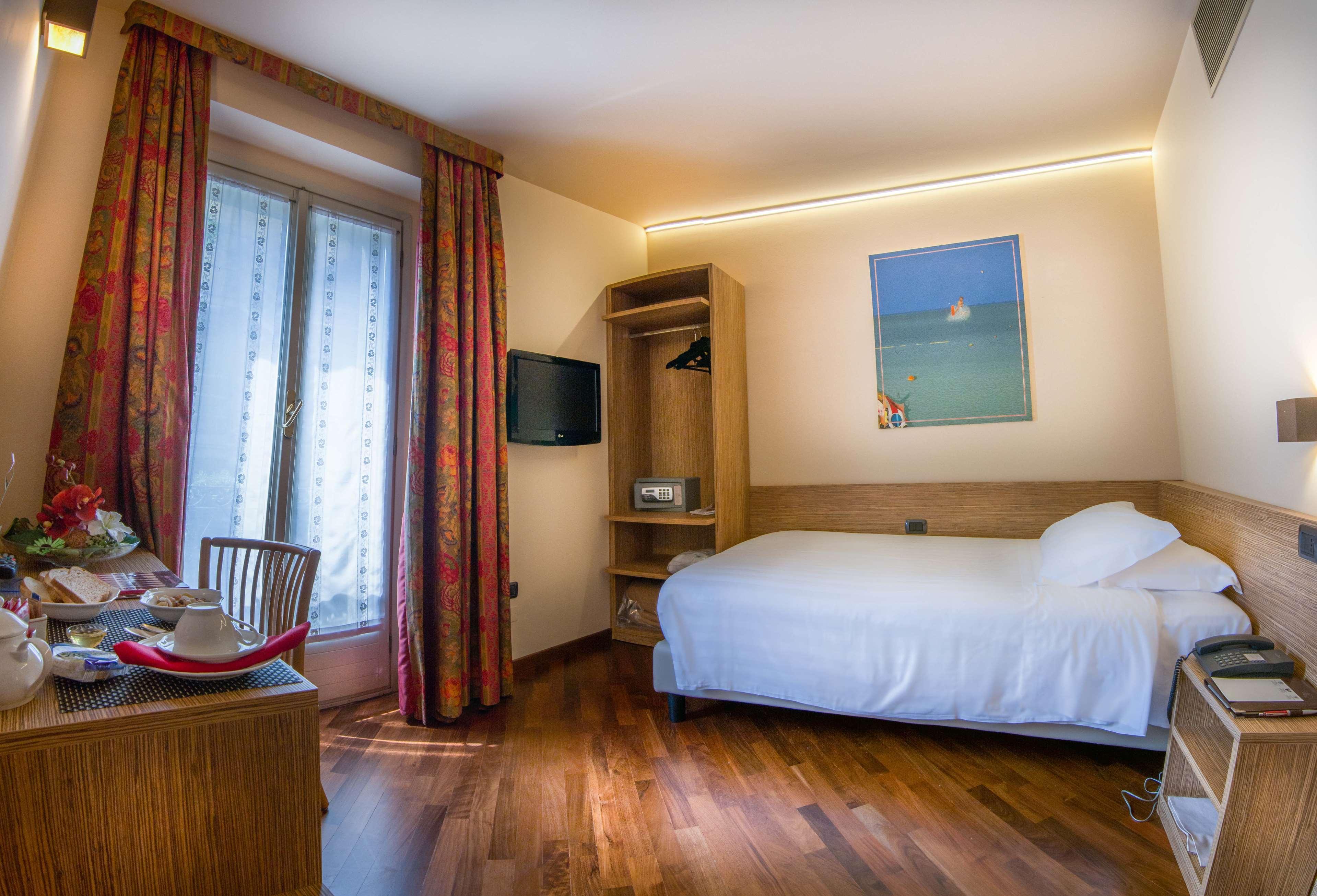 Regina Hotel