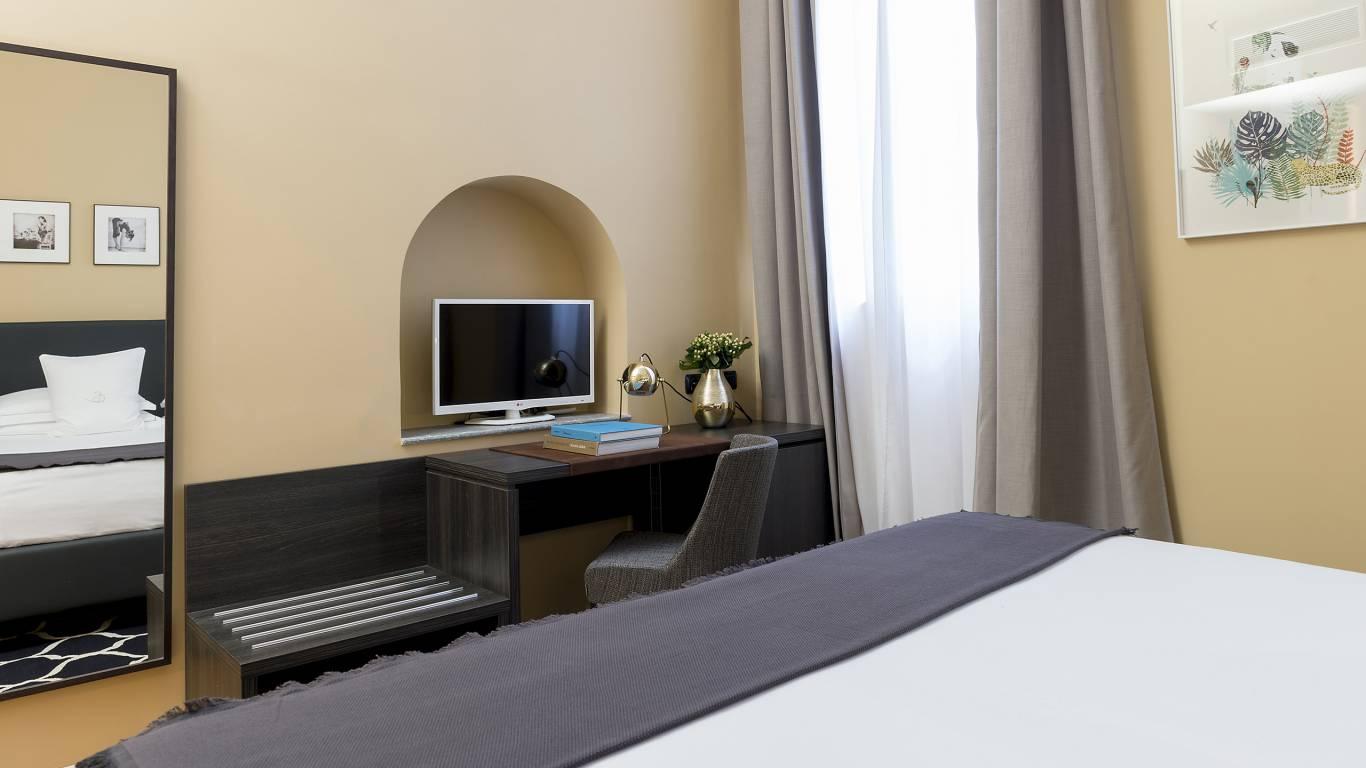 Sonder Missori Hotel