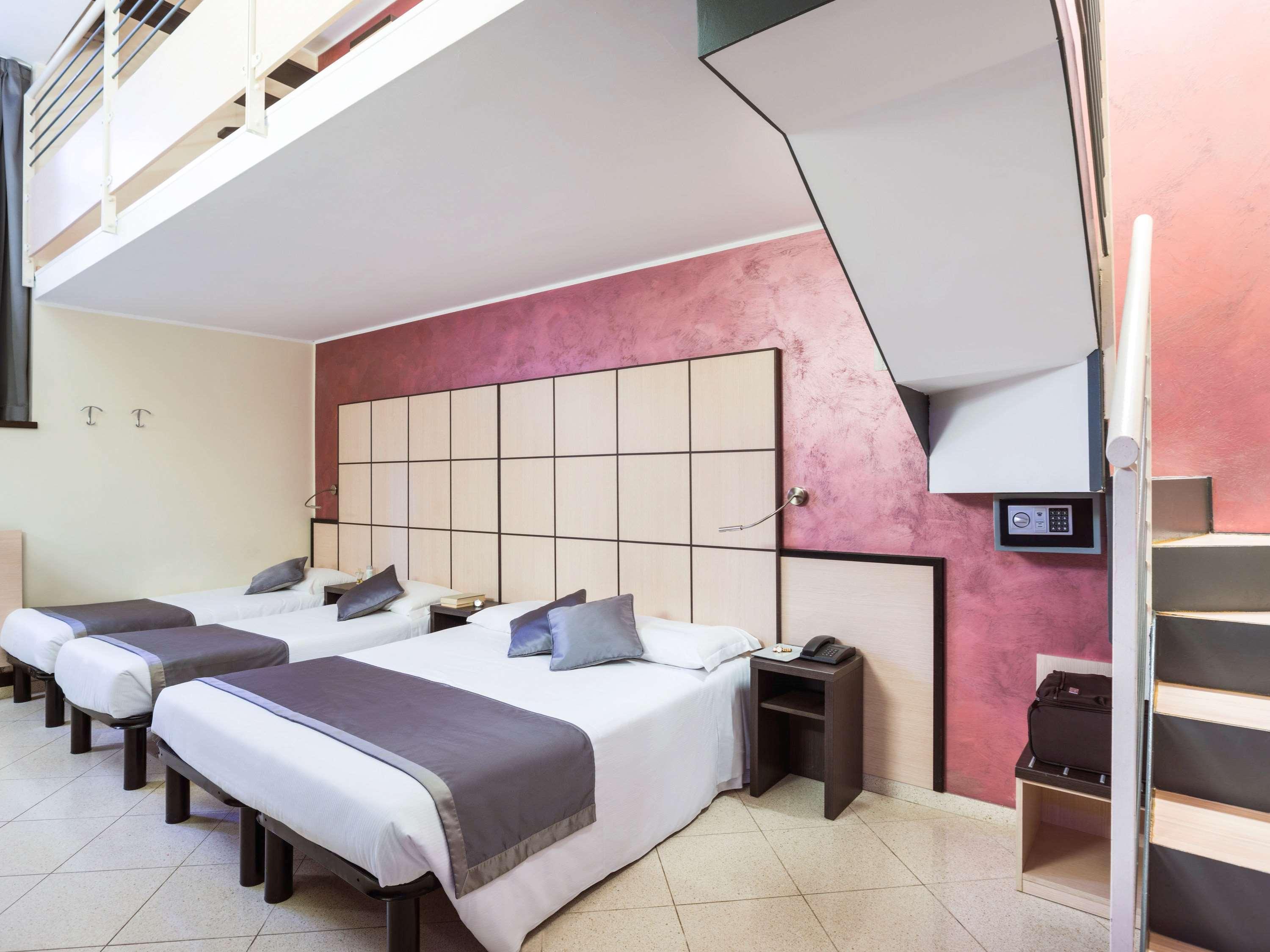 Ibis Styles Centro 3*