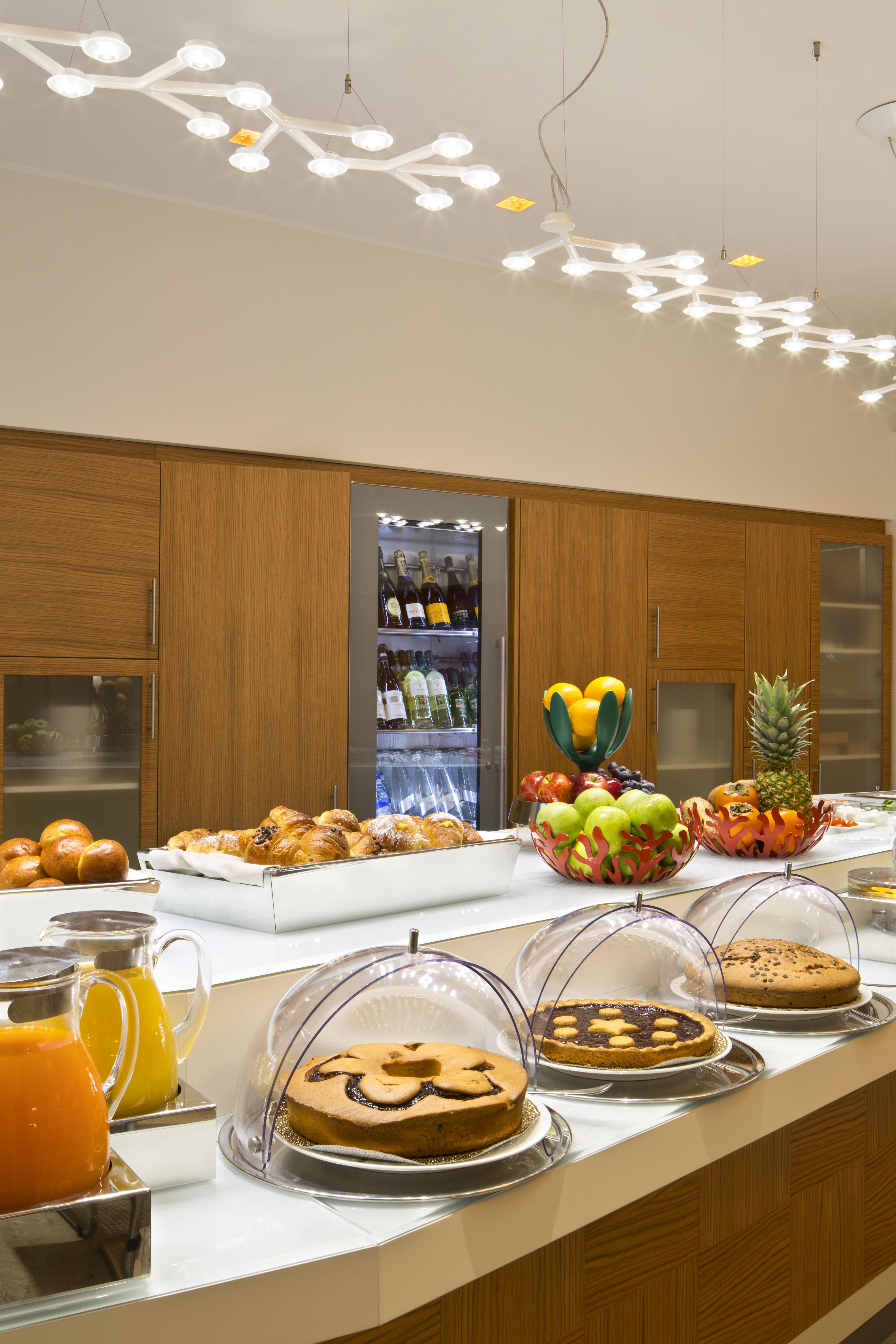 Unahotels Mediterraneo Hotel 4*