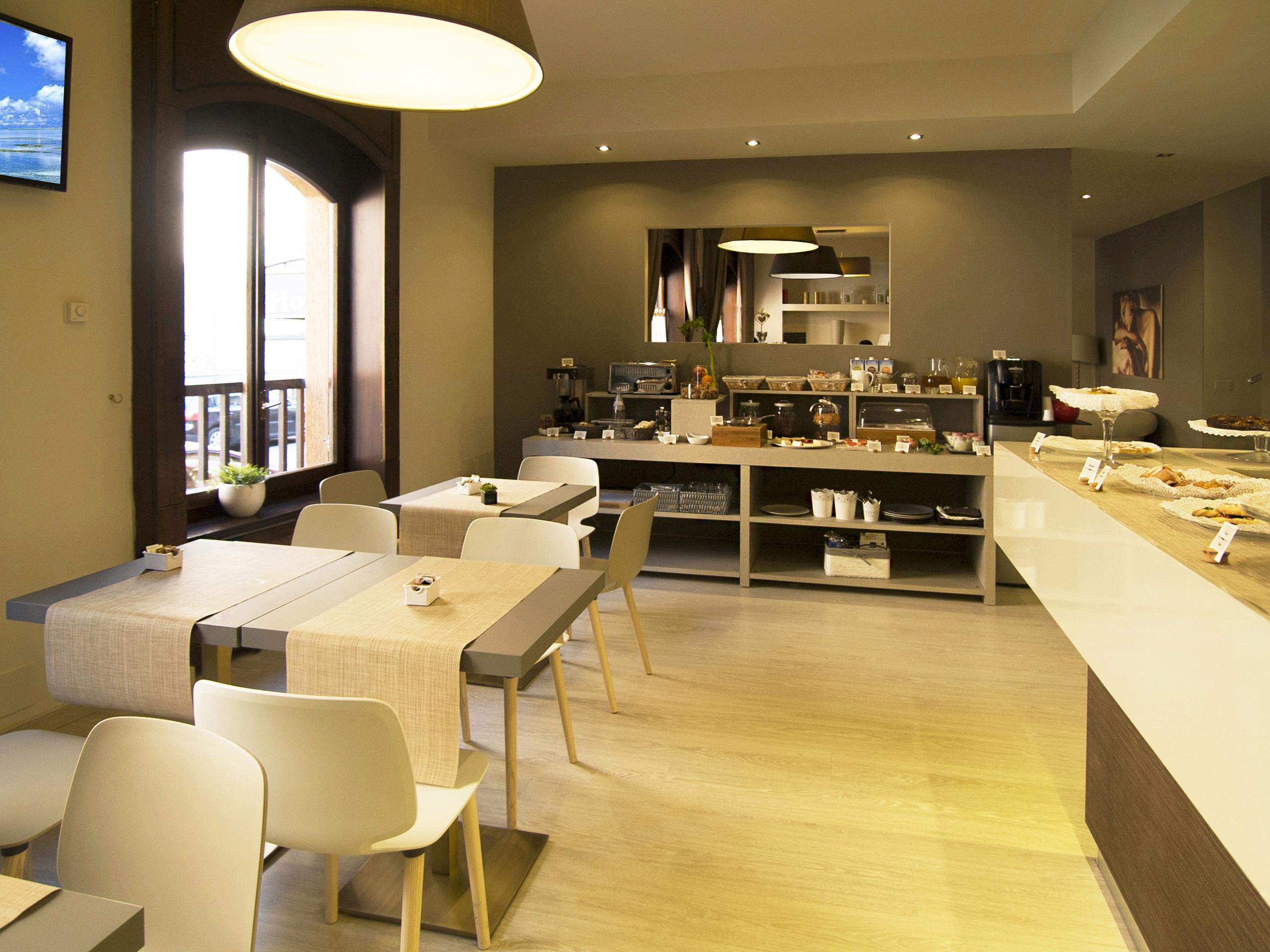 Hotel Ares 3*