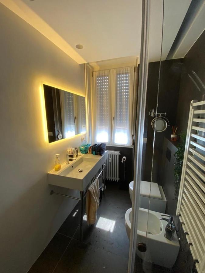Apartment 17