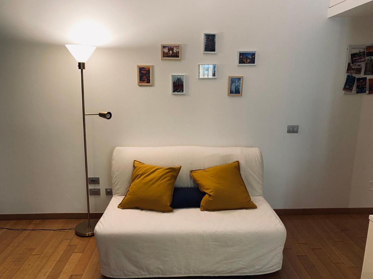 Chiara 34 - M4 Metro Blu Milano