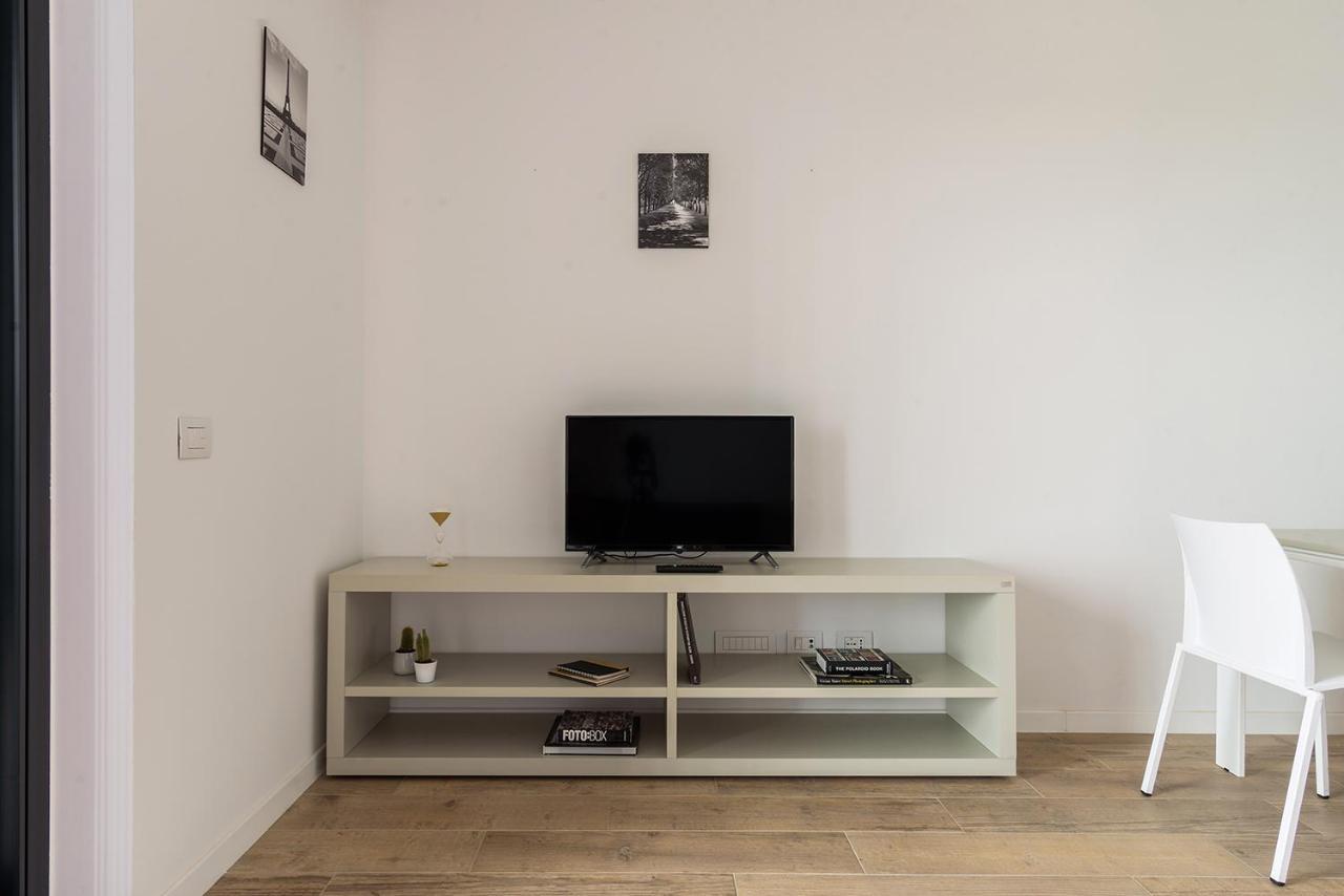 Joivy Uptown Flats With Balcony, Good Connection To Centre