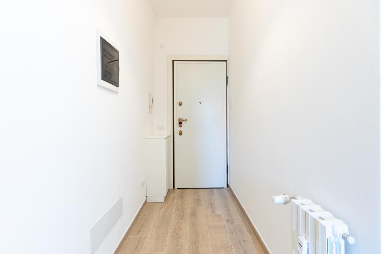 Alessia's Flat- M3 Corvetto Milan