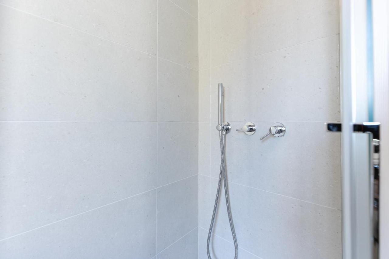 Alessia's Flat- M3 Corvetto Apartment Milan