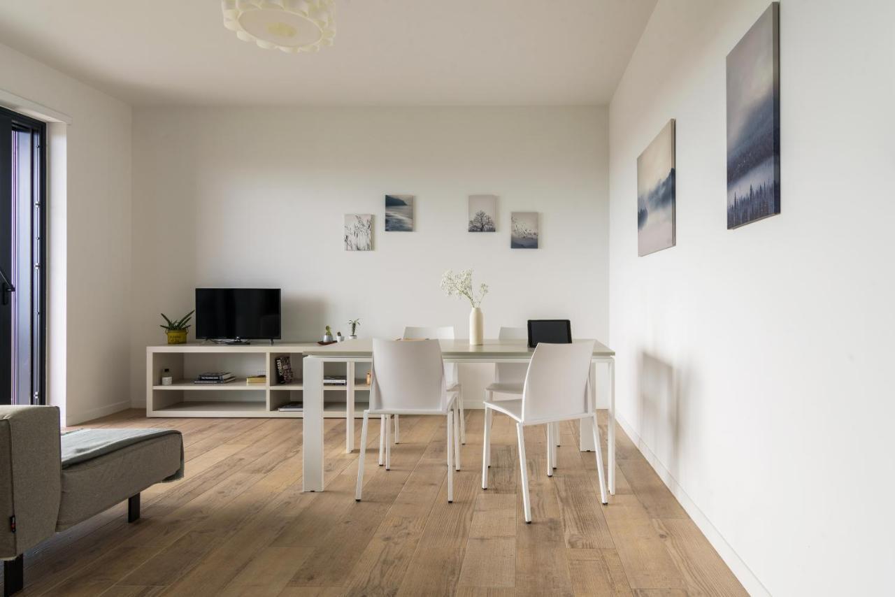 Joivy Uptown Flats With Balcony, Good Connection To Centre