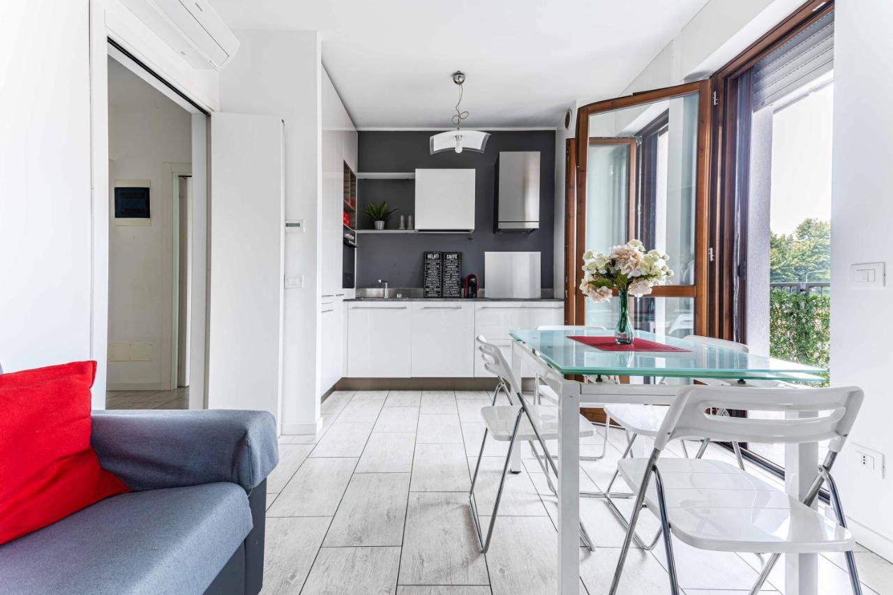 Altido Cosy 1-bed With Balcony Leilighet Milano