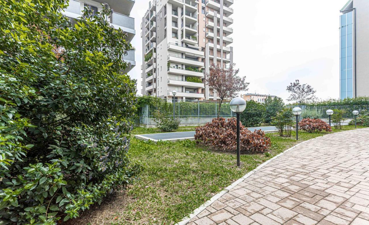 Altido Cosy 1-bed With Balcony