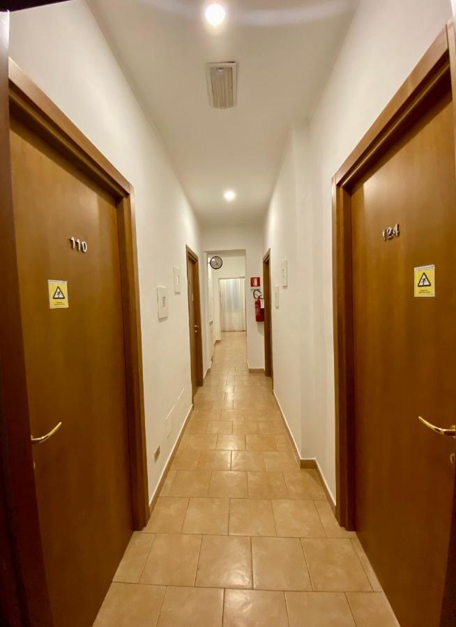 Atena Hotel