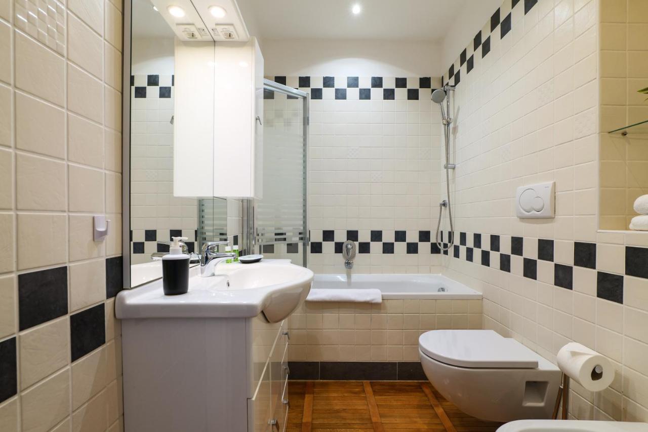 Contempora - Piazzale Susa 14 Appartement Milaan