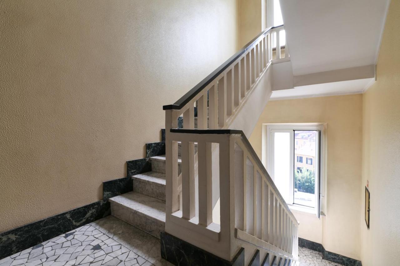 Contempora - Piazzale Susa 14 * Milaan