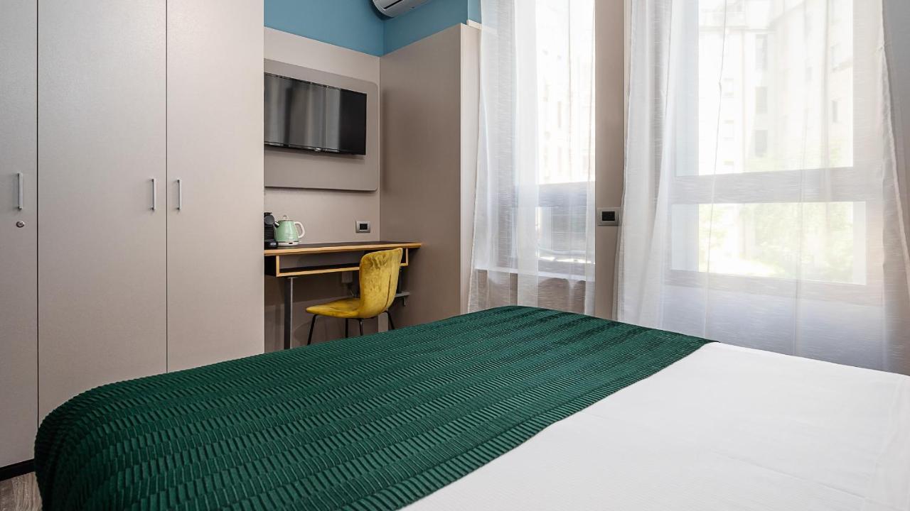 Italianway - Napo Torriani 22 * Mailand
