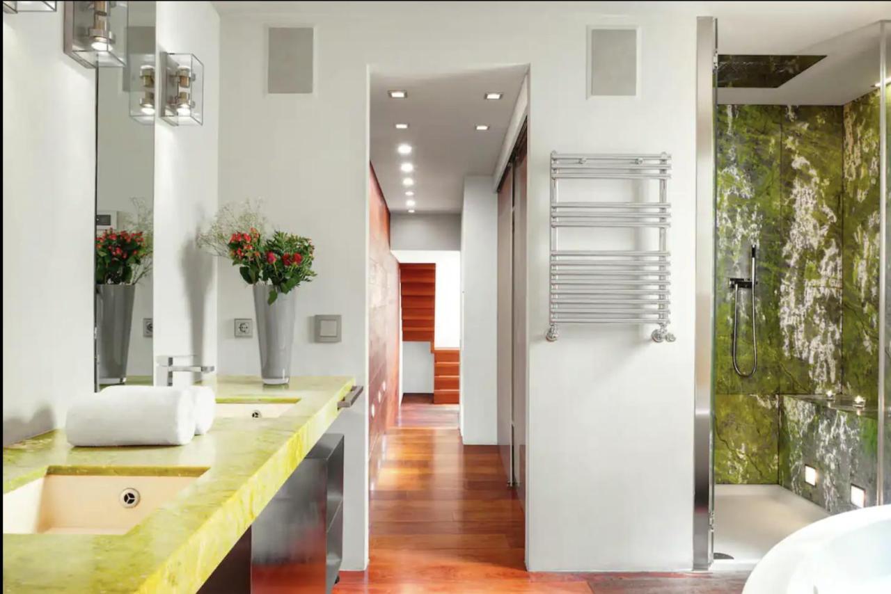 Unique Penthouse 10 Steps From Duomo Lejlighed