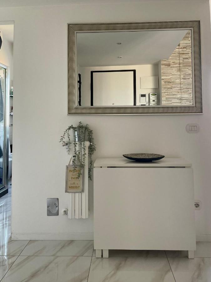 Bellavista Apartment *