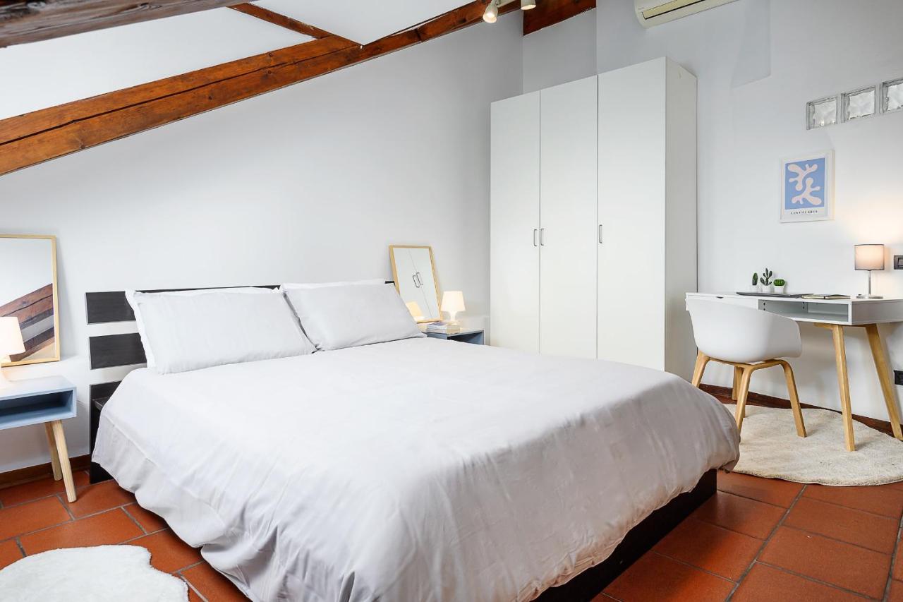 Duomo - Pt.romana - Bocconi Floor Apartment *