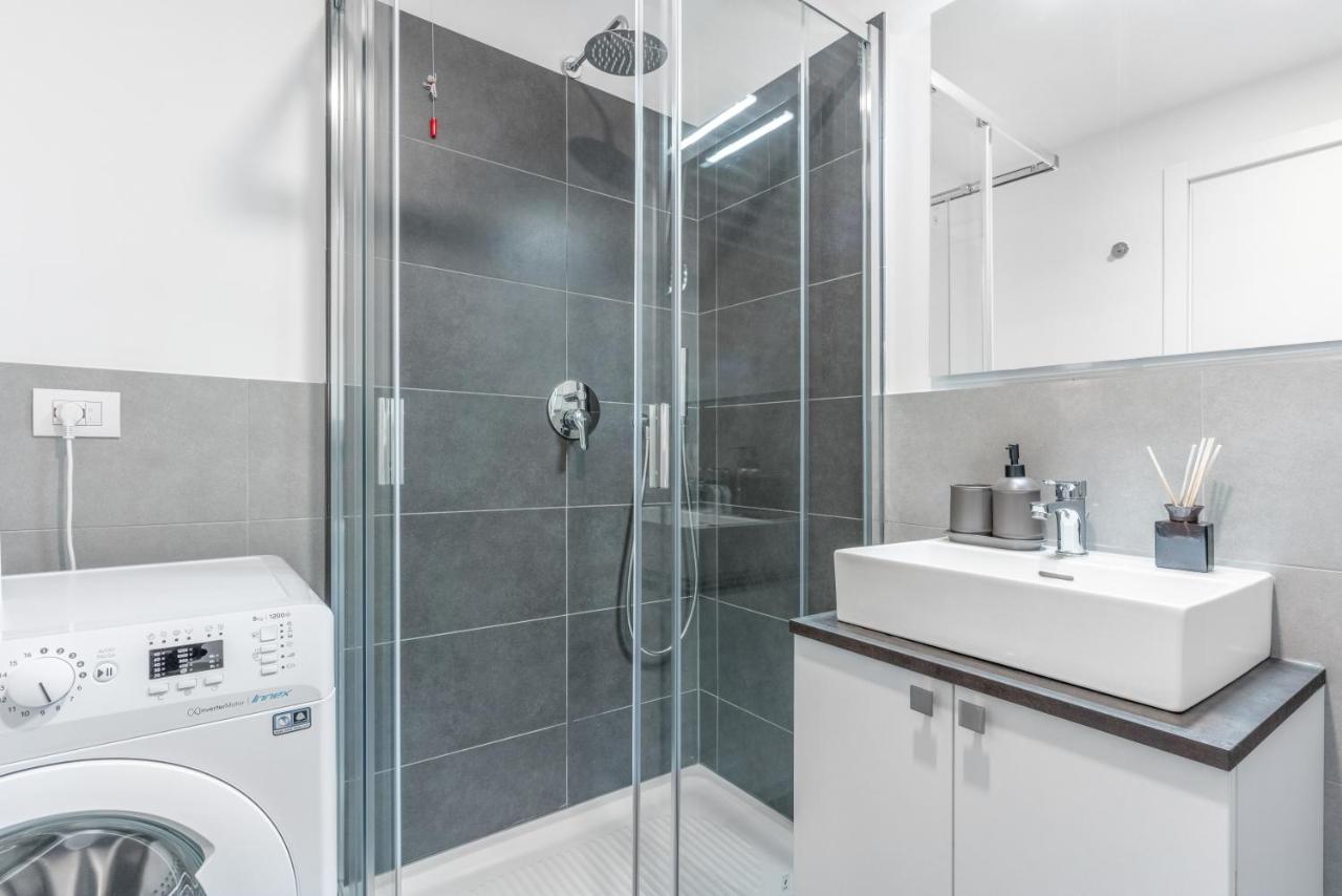 Modern With Terrace & Garage By Ndp Rent Apartment Milan
