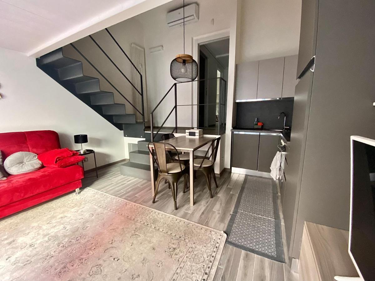 Loft Incantevole A Leilighet *